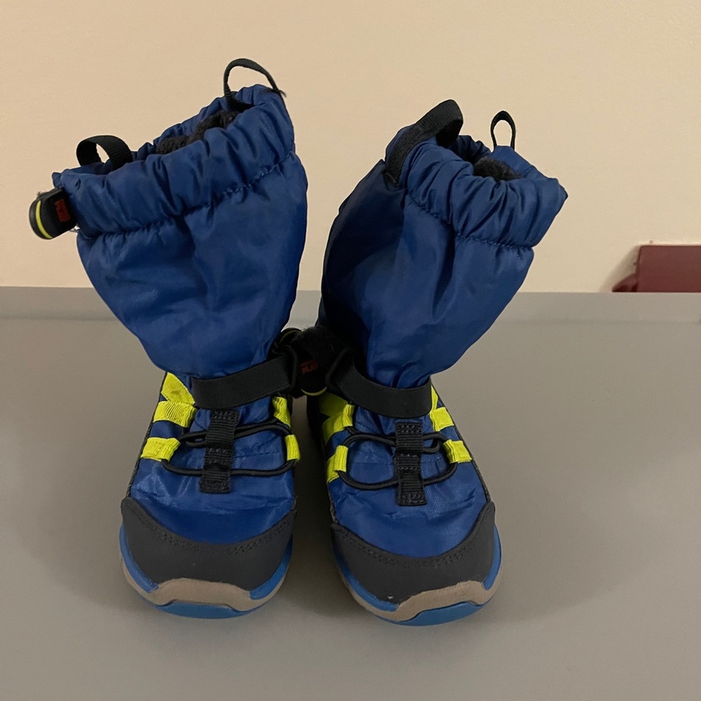 Stride Rite boys snow boots